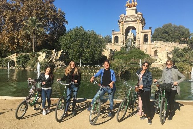 Barcelona Evening Small Group Bike Tour with Cava | with Private Option - Small Group, Real Conversation (Max Six)