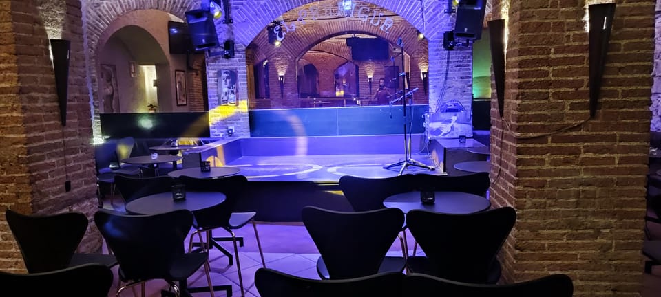 Barcelona: Exclusive Flamenco Show at El Paraigua with Drink - Key things to know before you go