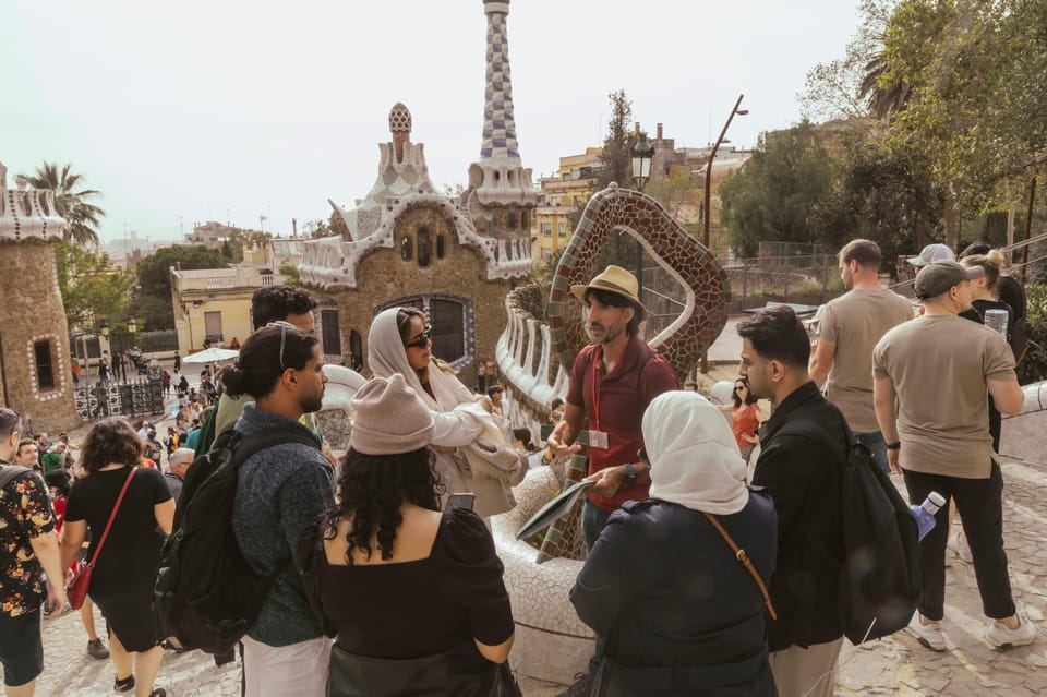 Barcelona: Exclusive Park Güell Private Guided Tour - Meeting at Carretera del Carmel 23: don’t lose the tour before it starts