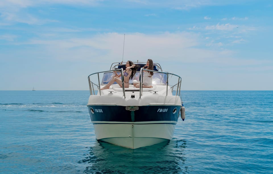 Barcelona: Exclusive Yatch tour with Drinks and Snacks - The Swim Stop: Cala Montgat Maresme or In Front of Hotel W