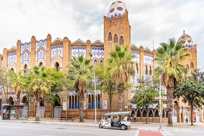 Barcelona Expert Plus Tour with Local Guide in Eco Tuk Tuk Private - Plaza Monumental to Hospital de Sant Pau: Barcelona’s dramatic contrasts