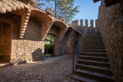 Barcelona: Exploring Gaudí's Hidden Gem, Bellesguard Tower - The 1-hour guided tour: what you’ll do and how it’s paced