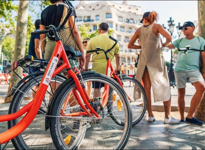 Barcelona: Full-Day Bike/E-Bike Rental with Helmet and Lock - Key things to know before you ride