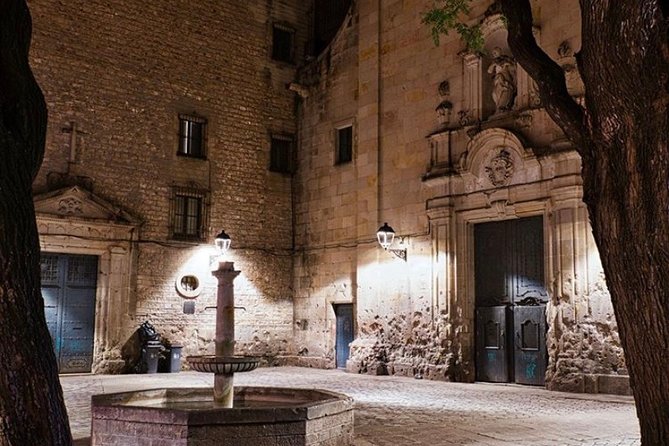 Barcelona Full-Day Sightseeing Private Tour - Sagrada Família in your schedule: pay attention to ticket timing