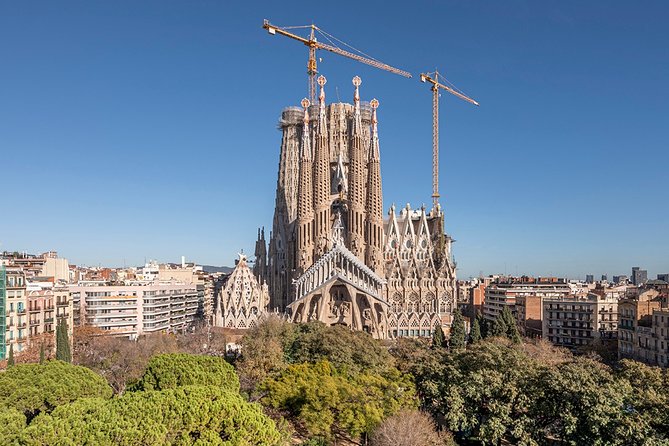 Barcelona Full-Day Sightseeing Private Tour - Price and value: when $774.98 per person makes sense