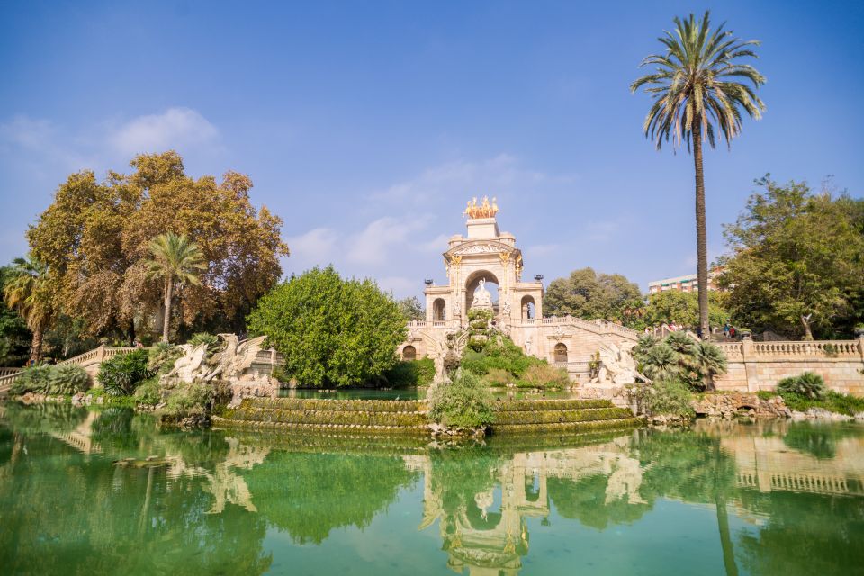 barcelona: Gaudi Highlights eBike tour - Passeig de Gràcia: where Gaudí’s rivalry and Barcelona’s elegance meet