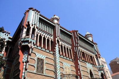 Barcelona Gaudi Houses Tour: Casa Vicens, Pedrera & Casa Batlló - The Walk Between Houses: Easy to Follow, Still a Real Stroll