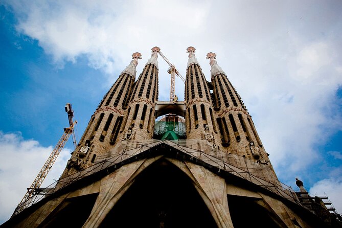 Barcelona: Gaudí, Tapa, Drink & Hidden Architectural Gems - Hospital de Sant Pau: UNESCO Modernism you can actually feel