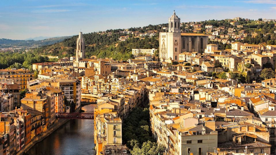 Barcelona: Girona Game of Thrones Private Tour with Pickup - King’s Landing exteriors on baroque stairs