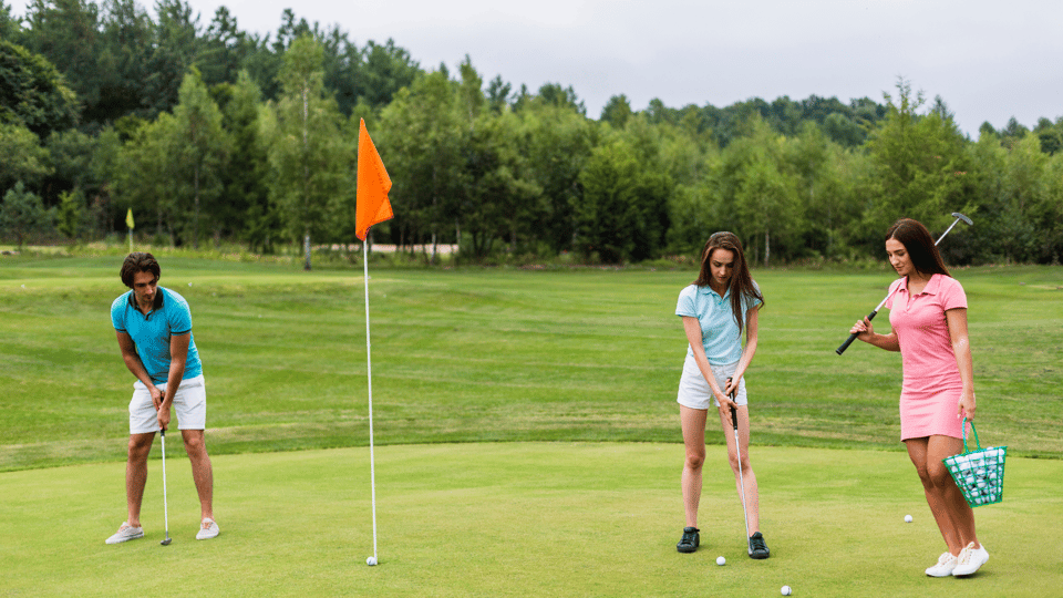 Barcelona Golfing: All-Inclusive Experience Pick-Up Drop-Off - Booking a golfing break from Barcelona’s traffic