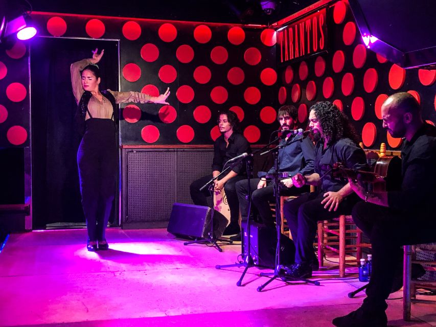 Barcelona: Gothic Quarter and Flamenco Show (Small Group) - Plaça del Rei and the Power Squares: What the Guide Helps You Notice
