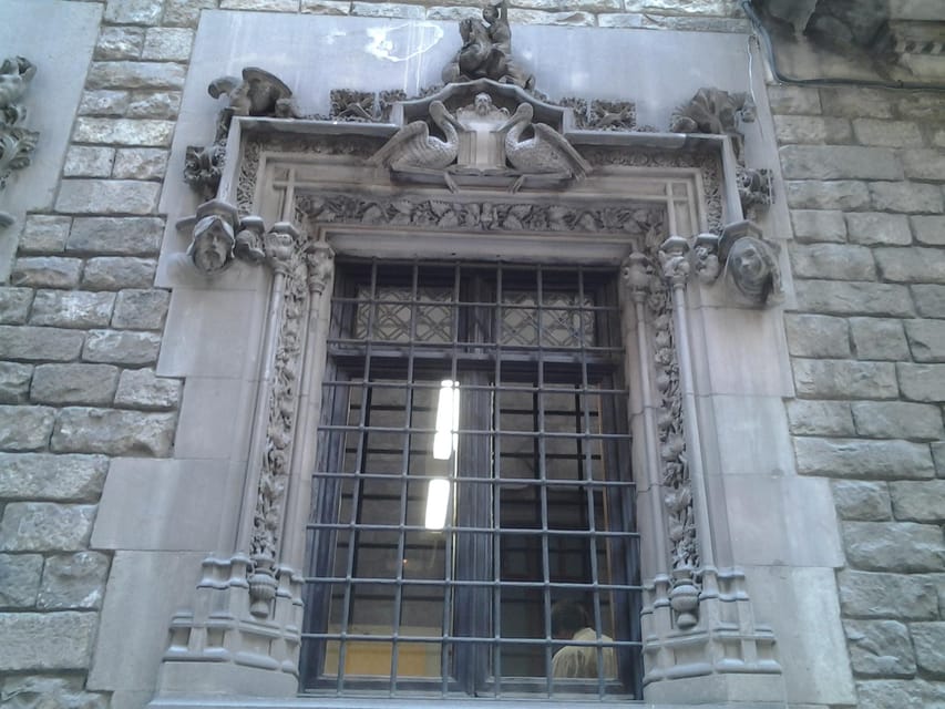 Barcelona: Gothic Quarter Legends Walking Tour with Tapas - Price and Value at $53: Paying for Time, Not Just Sightseeing