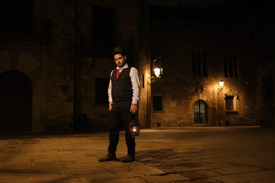 Barcelona: Gothic Quarter Night Walk Mysteries and Legends - Meeting at Plaça de Ramon Berenguer el Gran and finding your guide