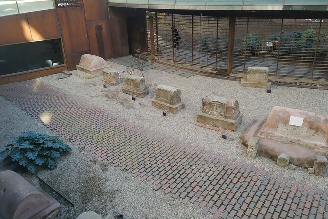Barcelona Gothic Quarter Old Town Private Tour - From Las Ramblas to Roman Tombs: The Roman Thread