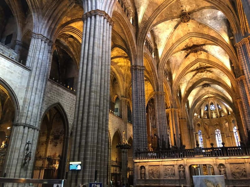 Barcelona: Gothic Quarter, Sagrada Familia & Park Güell Tour - Sagrada Família: the final 1.5 hours that redefine your photo habits