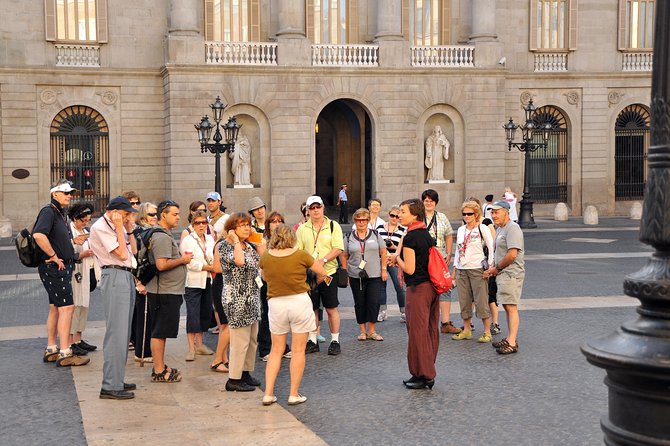 Barcelona Gothic Quarter Walking Tour - Entering Barcelona’s Barri Gòtic Maze with a Real Plan