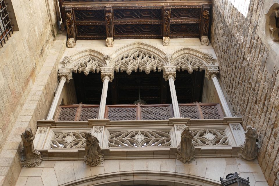 Barcelona: Gothic Quarter Walking Tour with Optional Pintxos - Gothic Quarter in 2–3 hours: what this tour really delivers
