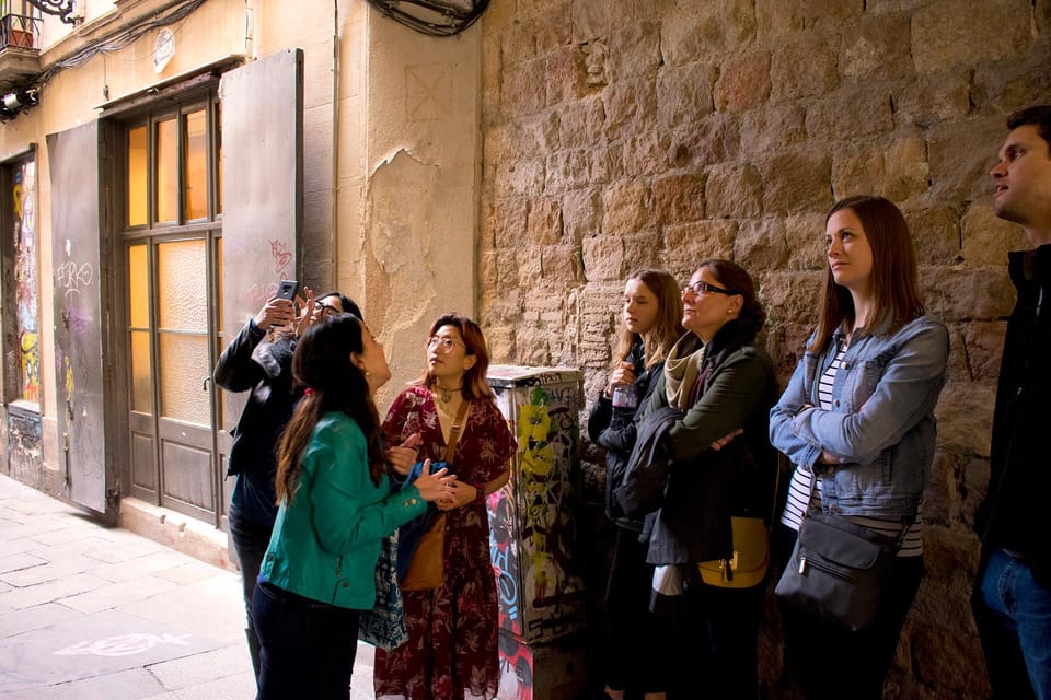 Barcelona: Gothic Quarter's Deepest Secrets Tour and Sangria - The Roman Cemetery: seeing Barcelona’s older past in plain sight