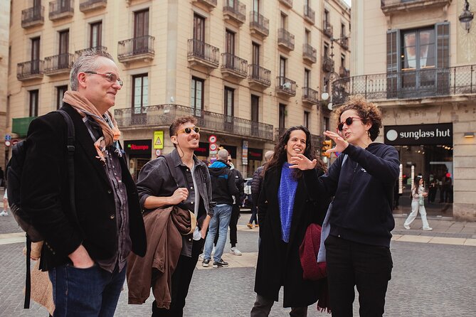 Barcelona : Gothic, Tapas, Churros & Vermouth - El Raval Into Sant Pere: The Smells, Noises, and Street-Level Barcelona