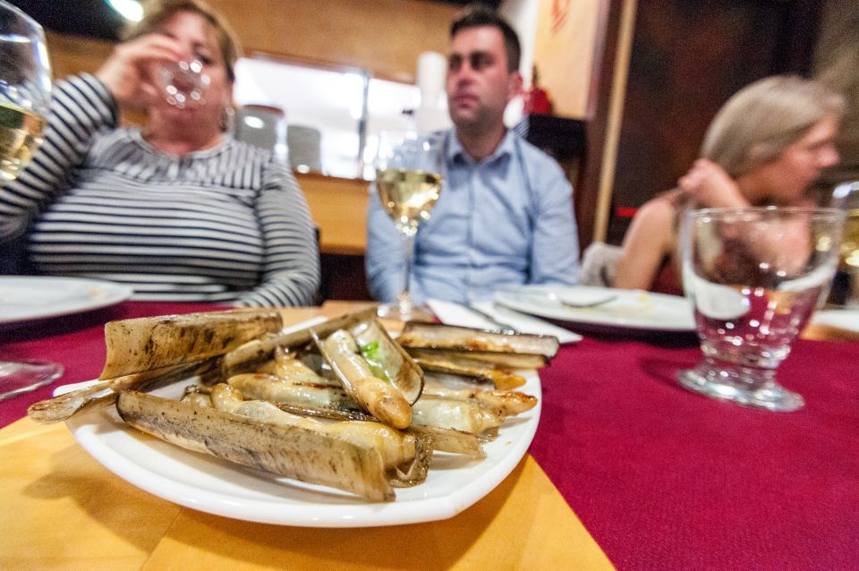 Barcelona Gourmet Food & Wine Tour with Local Expert - The finale: a menu-less seasonal restaurant and small-batch organic wines