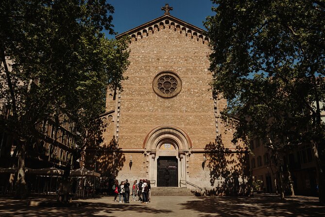 Barcelona Gracia Neighborhood Local Food & History Tour - Cal Pep: bodega tradition, vermouth culture, and breakfast-day Catalonia