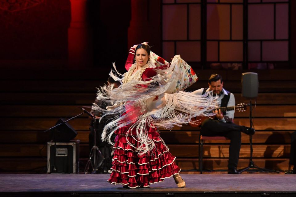 Barcelona: Gran Gala Flamenco Show Entry Ticket - Palau de la Música Catalana vs Teatre Poliorama: pick your theater