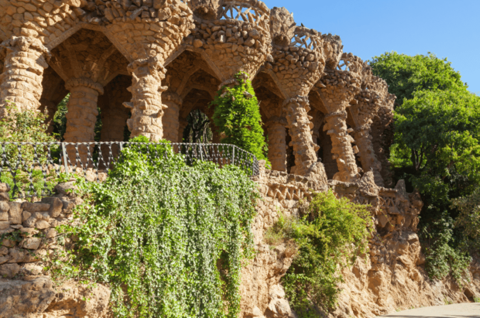 Barcelona: Guell Park Small-Group Tour & Dragon Stairway - Meeting at the Carmel Entrance Gates: Start Where It Matters