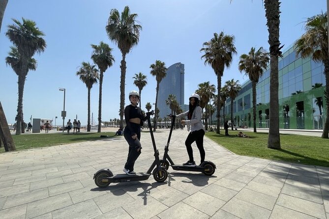 Barcelona Guided 2 hour E-Scooter Tour - Parc de la Ciutadella: waterfalls, parliament, and a big green reset