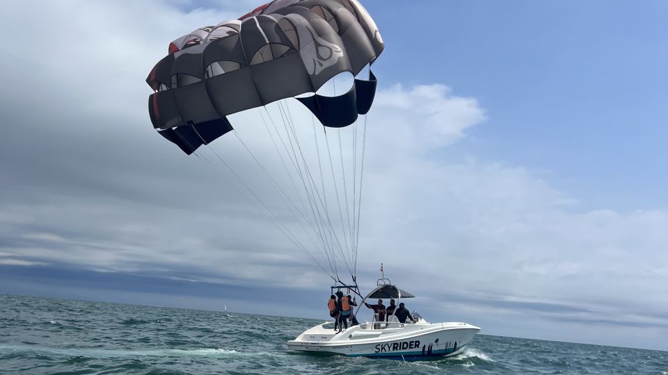 Barcelona: Guided Parasailing Experience - Quick hits before you strap in