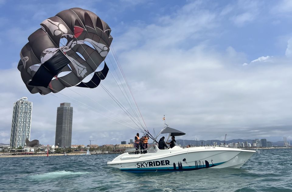 Barcelona: Guided Parasailing Experience - GoPro 360o add-on: capturing the sky without posing