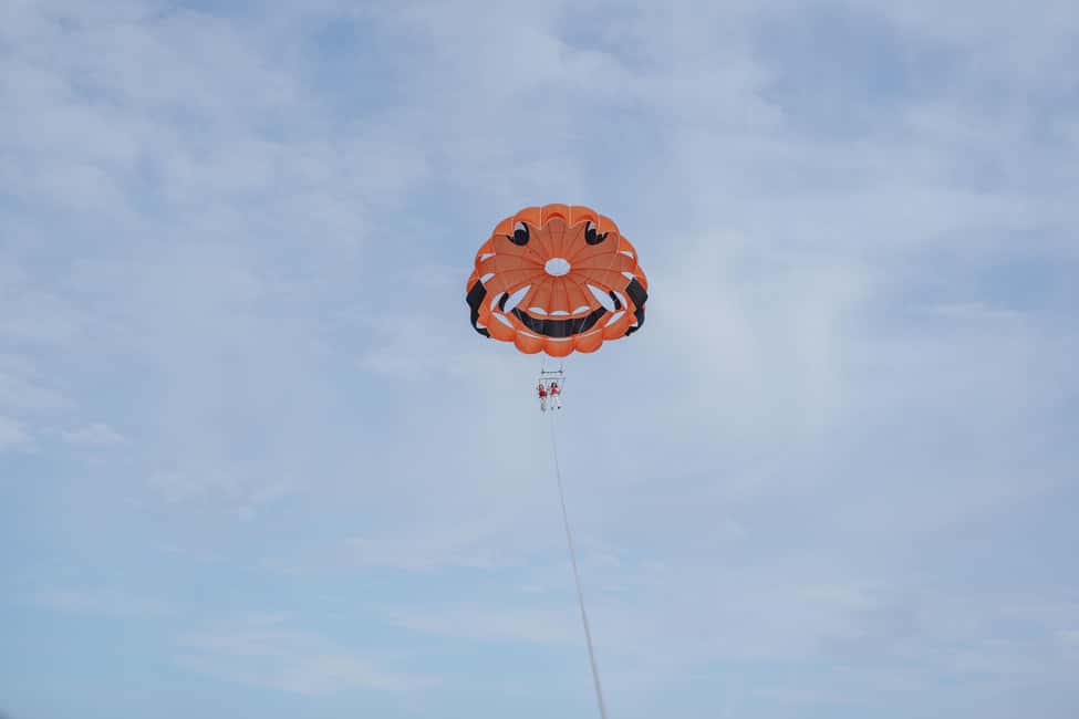Barcelona: Guided Parasailing Experience - Language and crew communication: don’t let the language be a problem