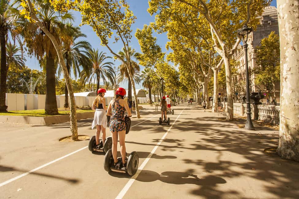 Barcelona: Guided Segway Tour - Arc de Triomf and Parc de la Ciutadella: where the city relaxes