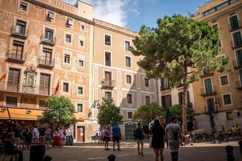 Barcelona guided tour in French - The route end: finishing at Cathédrale Sainte-Croix