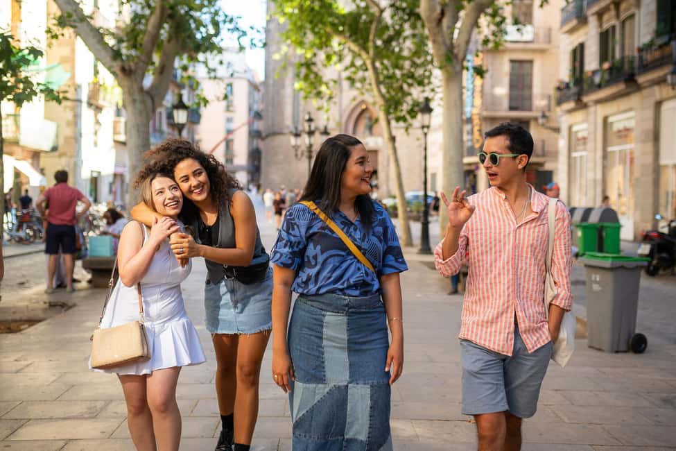 Barcelona: Guided Walking Tour - Stop-by-stop: Barcino to Els Quatre Gats, then the Kiss of Freedom