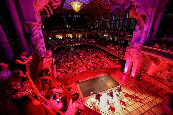 Barcelona Guitar Trio & Dance at the Palau de la Musica - Arriving without stress: exchanging your voucher and keeping it smooth