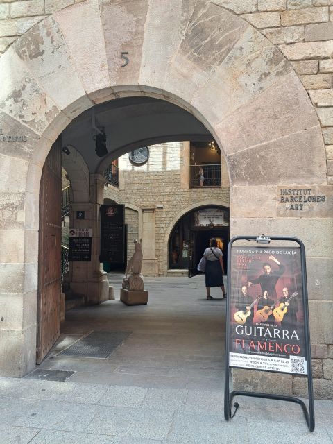 Barcelona: Guitar Trio & Flamenco Dance @Pignatelli Castle - Meet the Performers: Guitar Trio Meets José Manuel