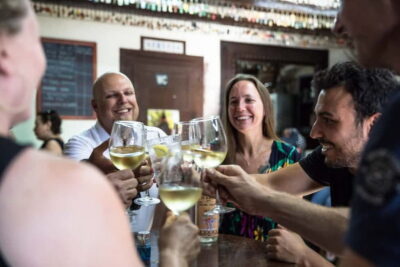 Barcelona: Hidden Bars and Authentic Tapas Journey - Getting Started at Carrer de València (Encants Area)