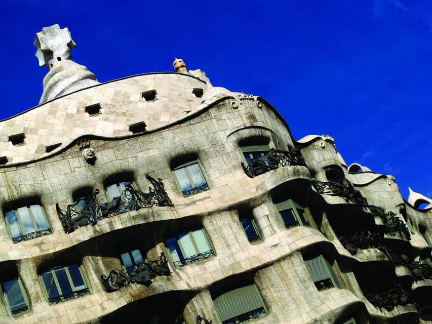 Barcelona Highlights Half Day Small Group Tour - Meeting Point and How to Start Smoothly (Palau de la Música Area)