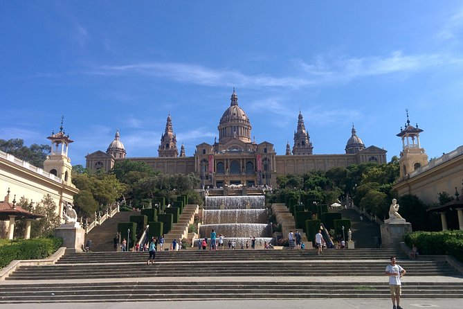 Barcelona Highlights Private Tour in a chauffeured Mercedes-Benz - Passeig de Gràcia facades: Casa Batlló and La Pedrera in quick, high-impact looks