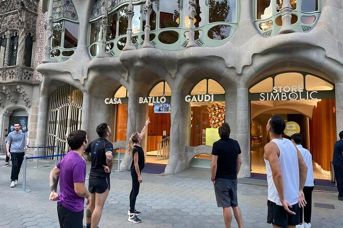 Barcelona Highlights Running Tour - Gothic Quarter mood without the map headache