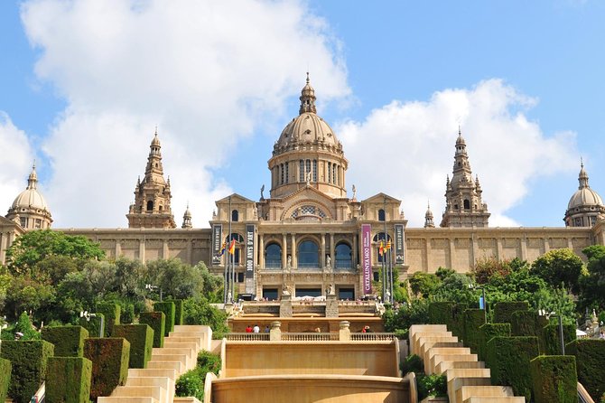 Barcelona Highlights Tour and Montserrat Monastery with Hotel Pick-up - Pacing and comfort: the stuff that can make or break an 8-hour day