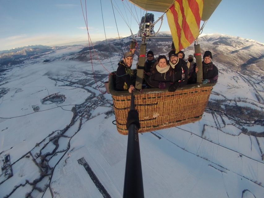 Barcelona: Hot Air Balloon Flight Experience - Landing and the Post-Flight Cava Toast: The Moment You’ll Remember