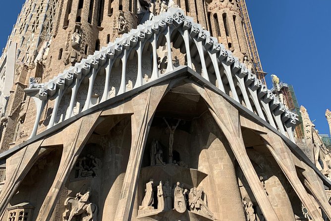 Barcelona in One Day: Gaudí, Gothic Quarter &Tapas (Private Tour) - A five-hour Barcelona plan that actually holds together