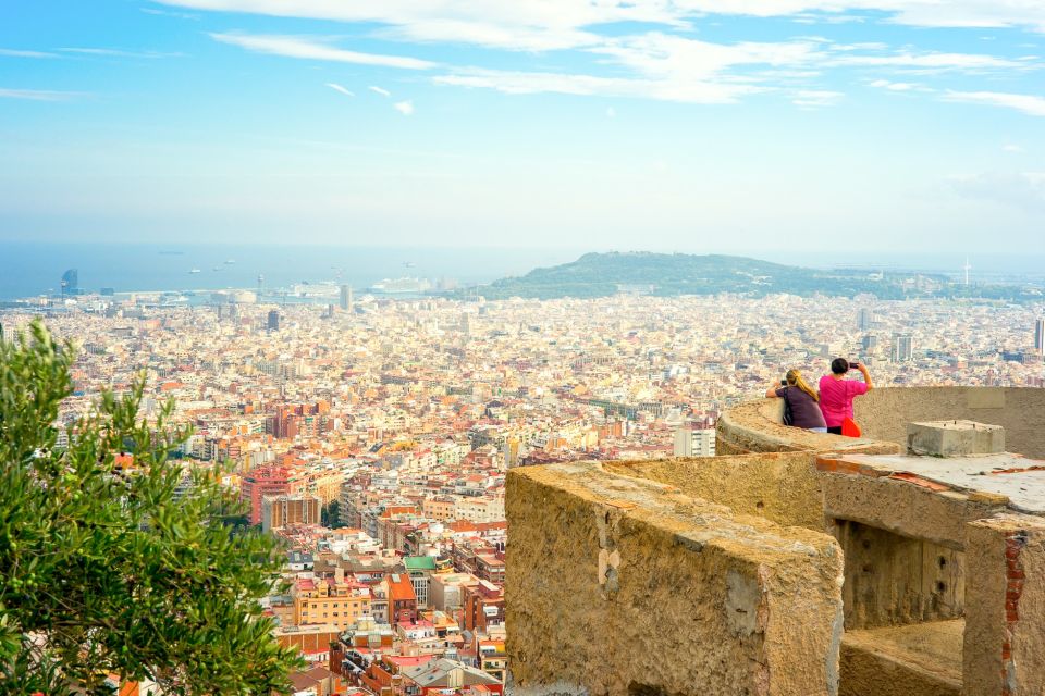 Barcelona: Instagram Tour of the Most Scenic Spots - Full-Day Choice: Skip-the-Line Park Güell and the El Carmel Finish