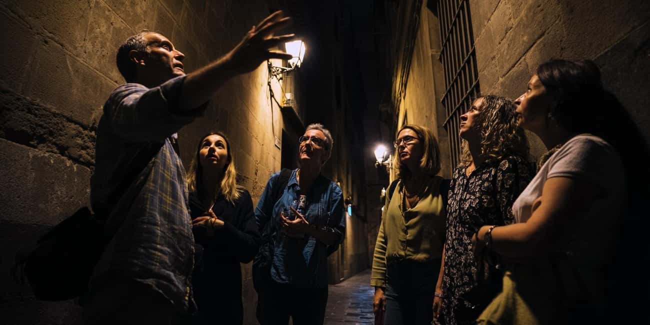Barcelona: Killers, Witches & Inquisition Old Town (day/eve) - A Gothic Quarter walk built for fear and atmosphere