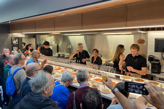 Barcelona La Boqueria & Sant Antoni Private Food Experience - Wine and pacing: how to enjoy it without feeling rushed