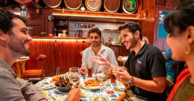 Barcelona: La Boqueria & Santa Caterina Market Private Tour - Plaza Reial tapas time: a classic square and a good reset