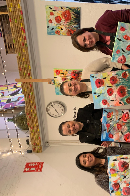 Barcelona: Learn to paint, sip wine, enjoy snacks & music - The step-by-step painting flow (and how they keep it flexible)