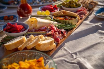 Barcelona: Local Tapas and Drinks Sailing Adventure Tour - What you’ll eat and drink: conserves, charcuterie, Vermouth, and cava
