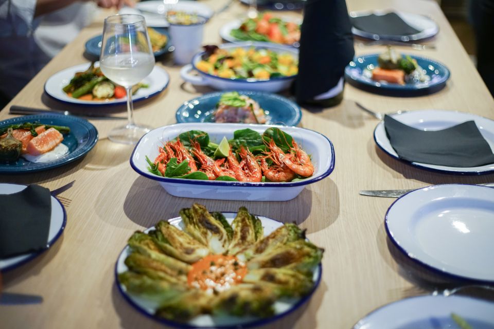Barcelona: Lunch or Dinner on the Mediterranean Sailing Tour - Key things that make this sailing dining feel different